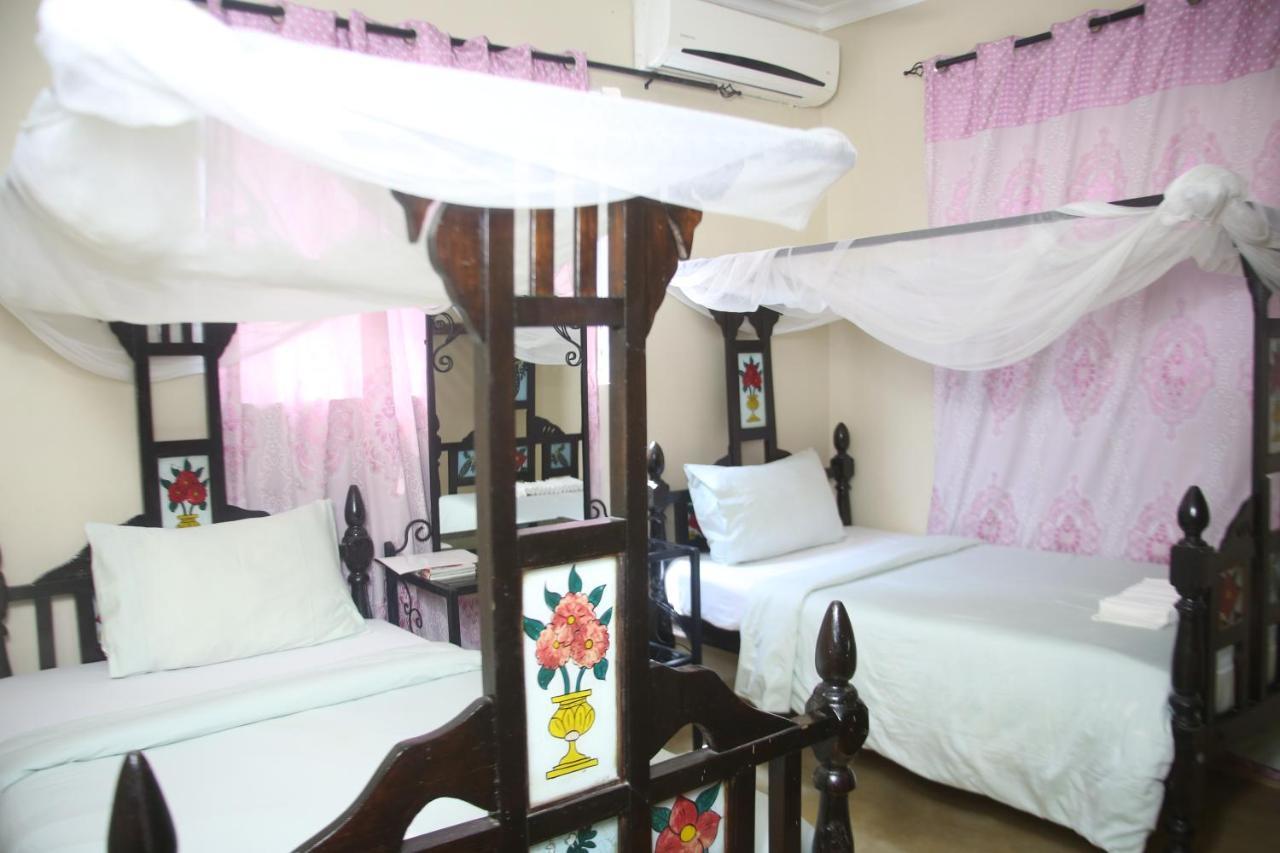 Kays Lodge Dar es Salaam Exterior photo